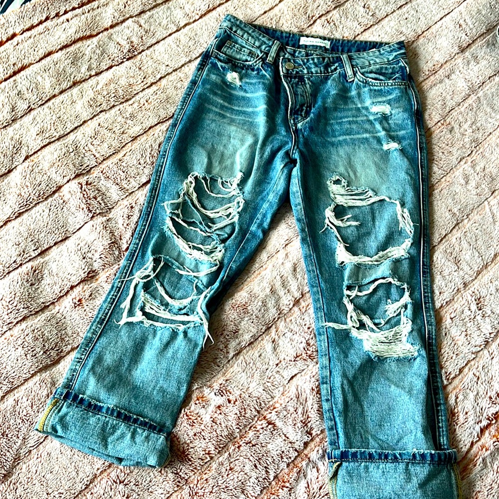 Flying money criss cross crossover button up w/ ripped Jean capri from buckle